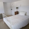 Spacious double room to let Main Photo