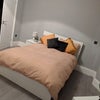 Luxury King Size Bedroom - Croydon Hosp/High St Main Photo