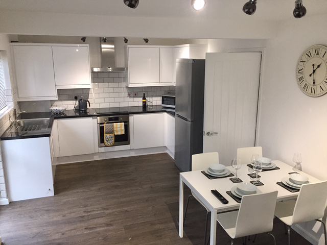 Photo 1: Kitchen 2