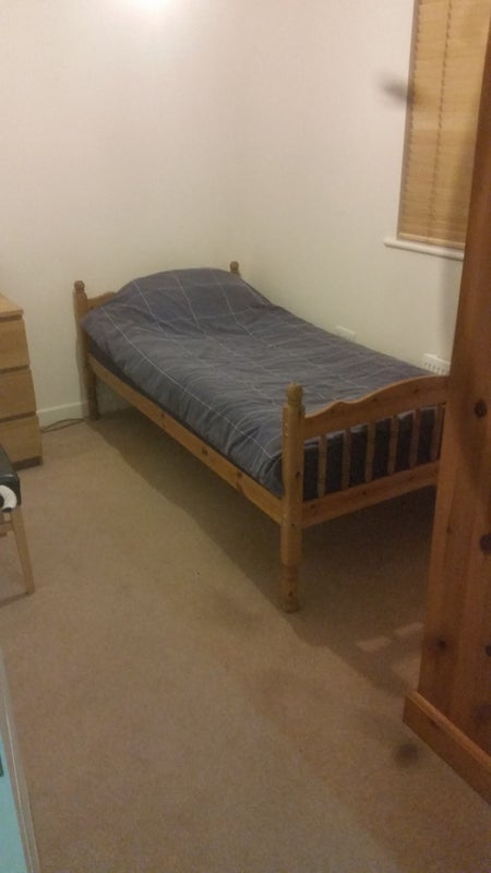 Photo 1: Bedroom