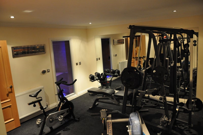 �Luxury Home Ensuite Gym,Sauna,Pooltable, Sky� Room to �Luxury Home Ensuite Gym,Sauna,Pooltable, Sky� Room to