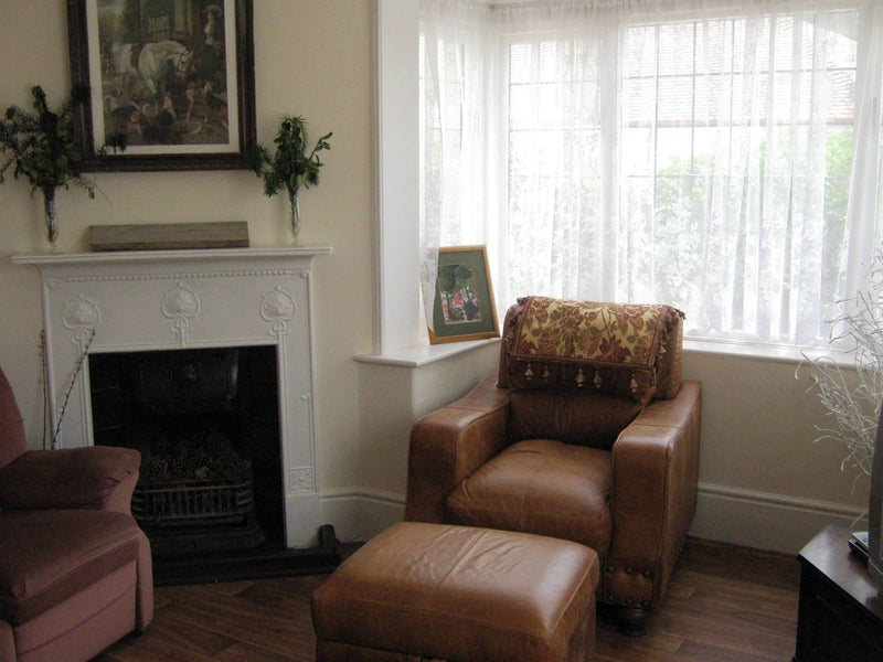 Photo 1: Rooms available