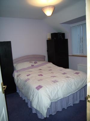 Photo 1: bedroom