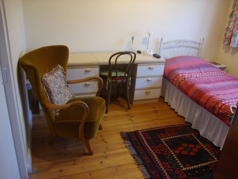 Photo 1: Double Bedroom