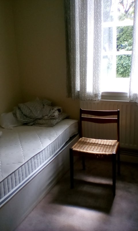 Photo 1: