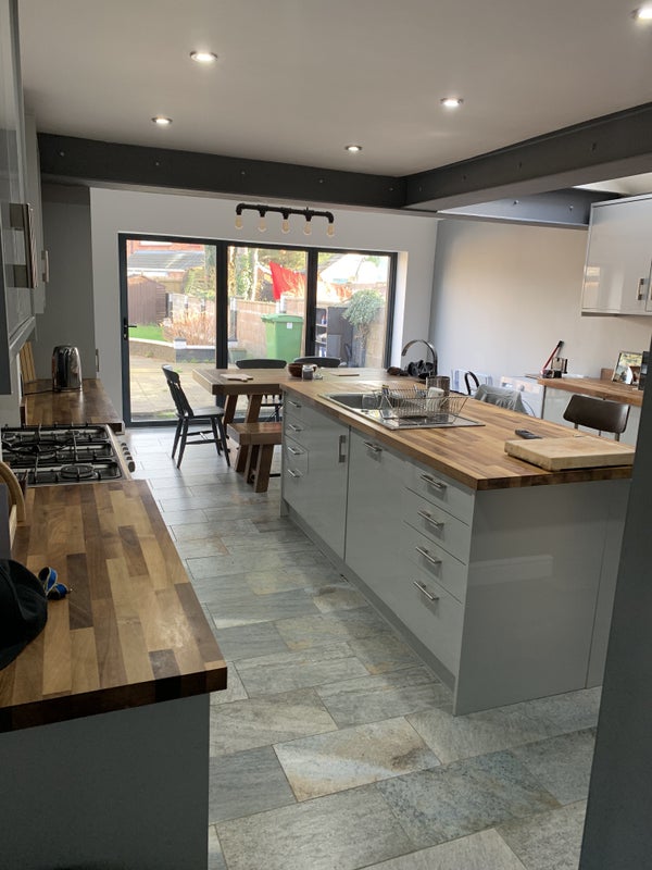 Photo 1: Kitchen