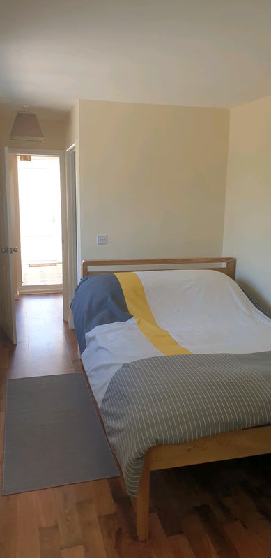 Photo 1: Double Bedroom