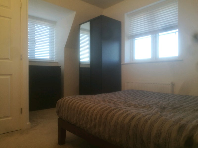 Photo 1: Bedroom