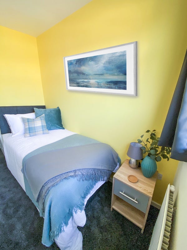 Photo 1: Room 3