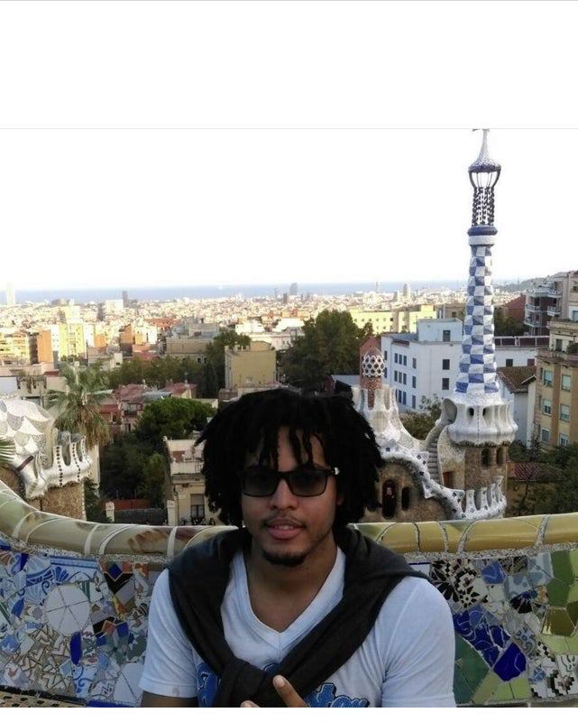 Photo 1: