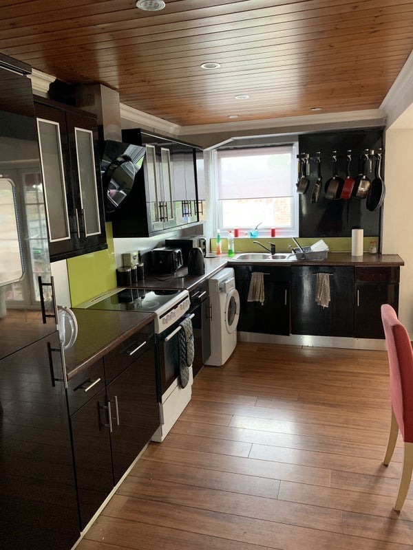 Photo 1: Kitchen