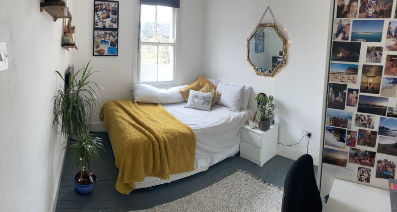 Photo 1: Bedroom