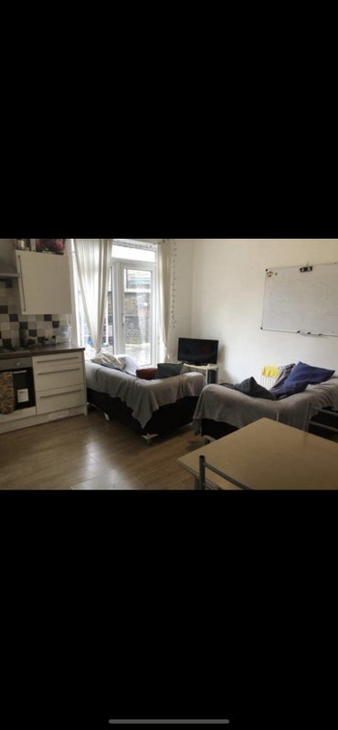Photo 1: