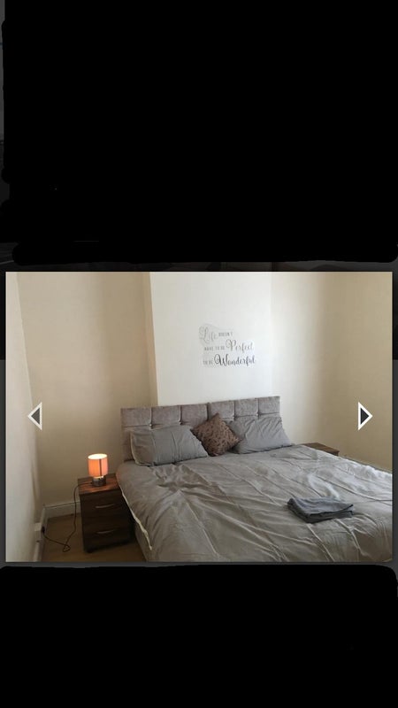 Photo 1: Room