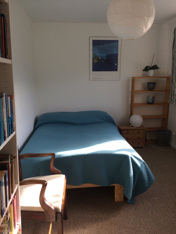 Photo 1: The room
