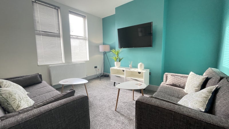 Photo 1: Living room