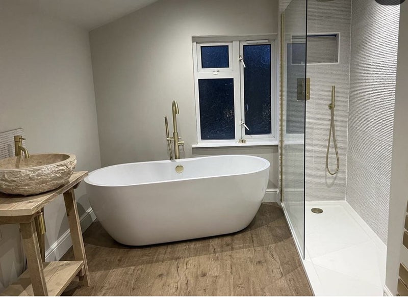 Photo 1: Bathroom