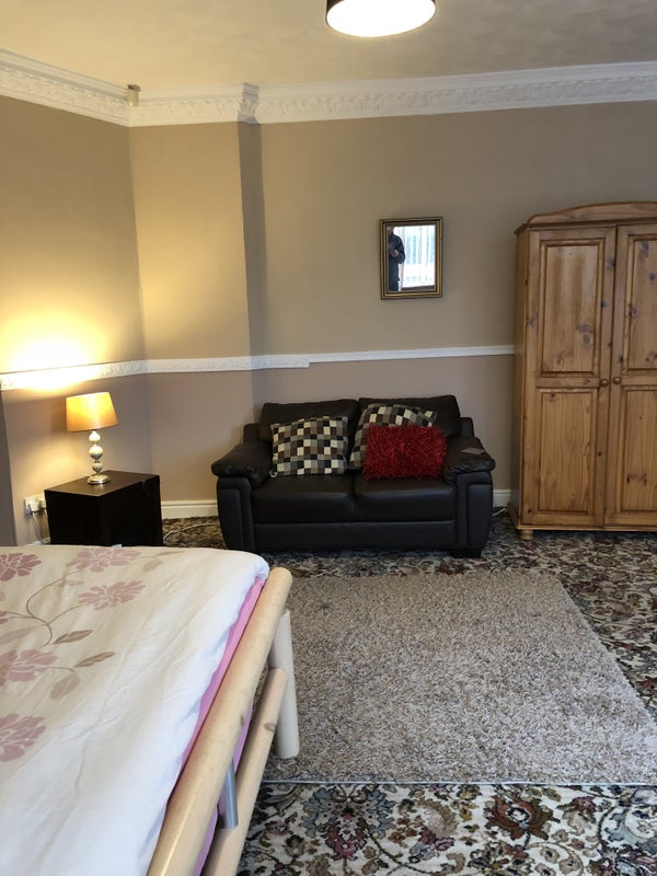 Photo 1: Available Double Room