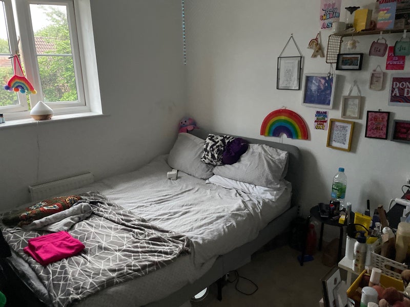 Photo 1:
