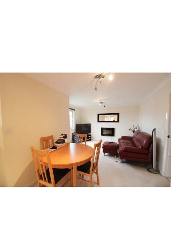 Photo 1: Living Area