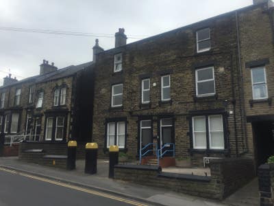 Huge room, Town centre en suite with Parking Main Photo