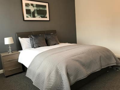 Stunning Double Room - Close to City Centre / Uni Main Photo