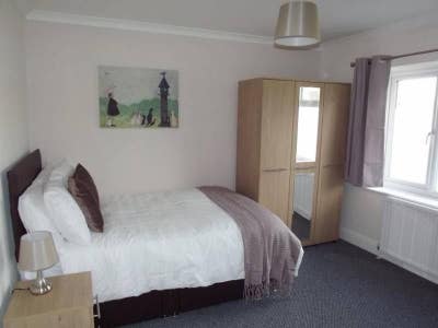 ** Brand New *** 5 Star En-Suite Double Rrom ** Main Photo