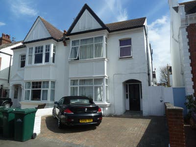 VERY LARGE Double Room New Church rd area Hove Main Photo