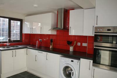 Lovely en suite large room Main Photo