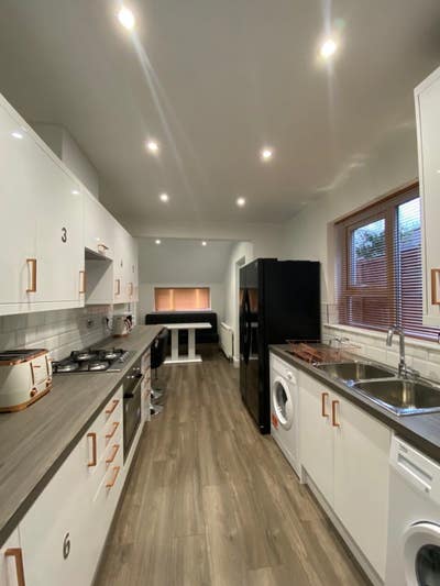 *Avail Sep*..En-Suite Rooms for Professionals Main Photo