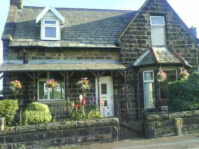 Double Room,3,Bed,Detached House Main Photo