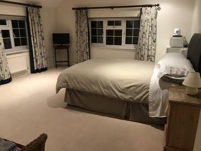 Self contained suite - Monday to Friday Main Photo