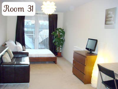 R31 Ensuite Room - No Deposit - All Bills Included Main Photo