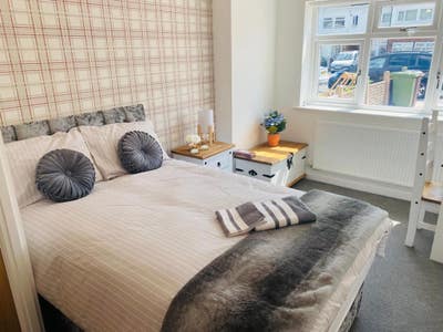 Solihull Shirley Luxury En-Suite Room all bills in Main Photo