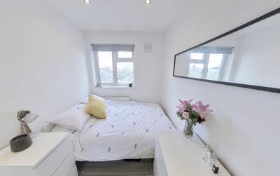 Lovely flat 3 mins walk to Clapham North Tube Main Photo