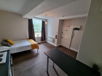 Studio Style Room - Worcester City Main Photo