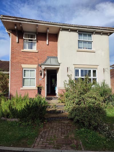 Detached house in a quiet area, Cambridge side of Main Photo