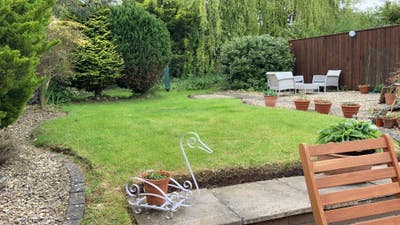 Spare room in bungalow close to Teesside airport Main Photo