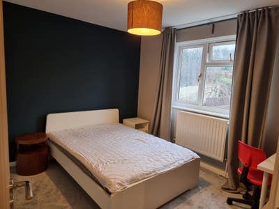 Newly Renovated Double room in a Great location Main Photo
