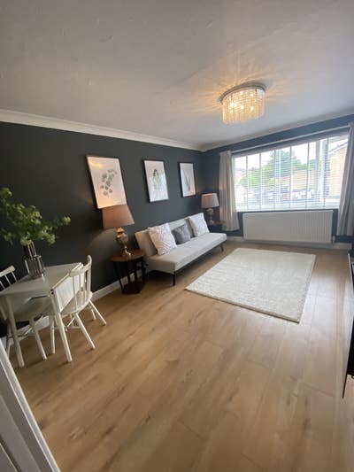 Fabulous Fully Furnished/Equipped 1 Bed Apartment Main Photo