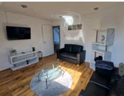 ** 4 Bed Apartment - Ready Now ** Main Photo