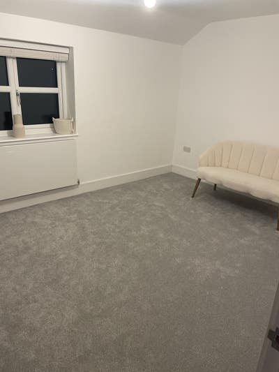 Modern large bedroom/ house share Main Photo