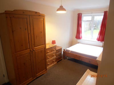 No bills No fees Deposit protected Main Photo
