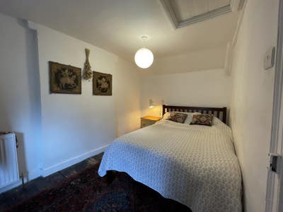 Private double room in family home Main Photo