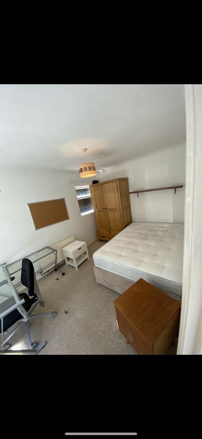 Double room all bills included next to university Main Photo