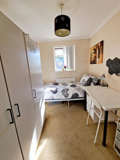 Single room available from 11 March 2025 Main Photo