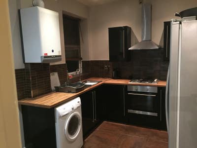 Lovely room in great house 6 or 12 months let Main Photo