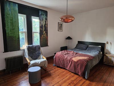 Large double, QE hospital & Uni walking distance Main Photo