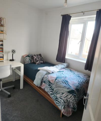 2 rooms available in outsanding neighbourhood Main Photo