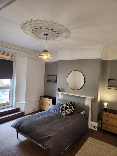 Large Double Room - Mutley - Available 7th August Main Photo